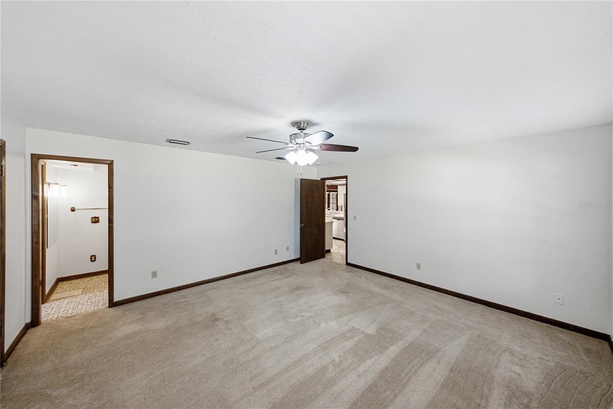 501 BRYAN ROAD — photo 33 of 93