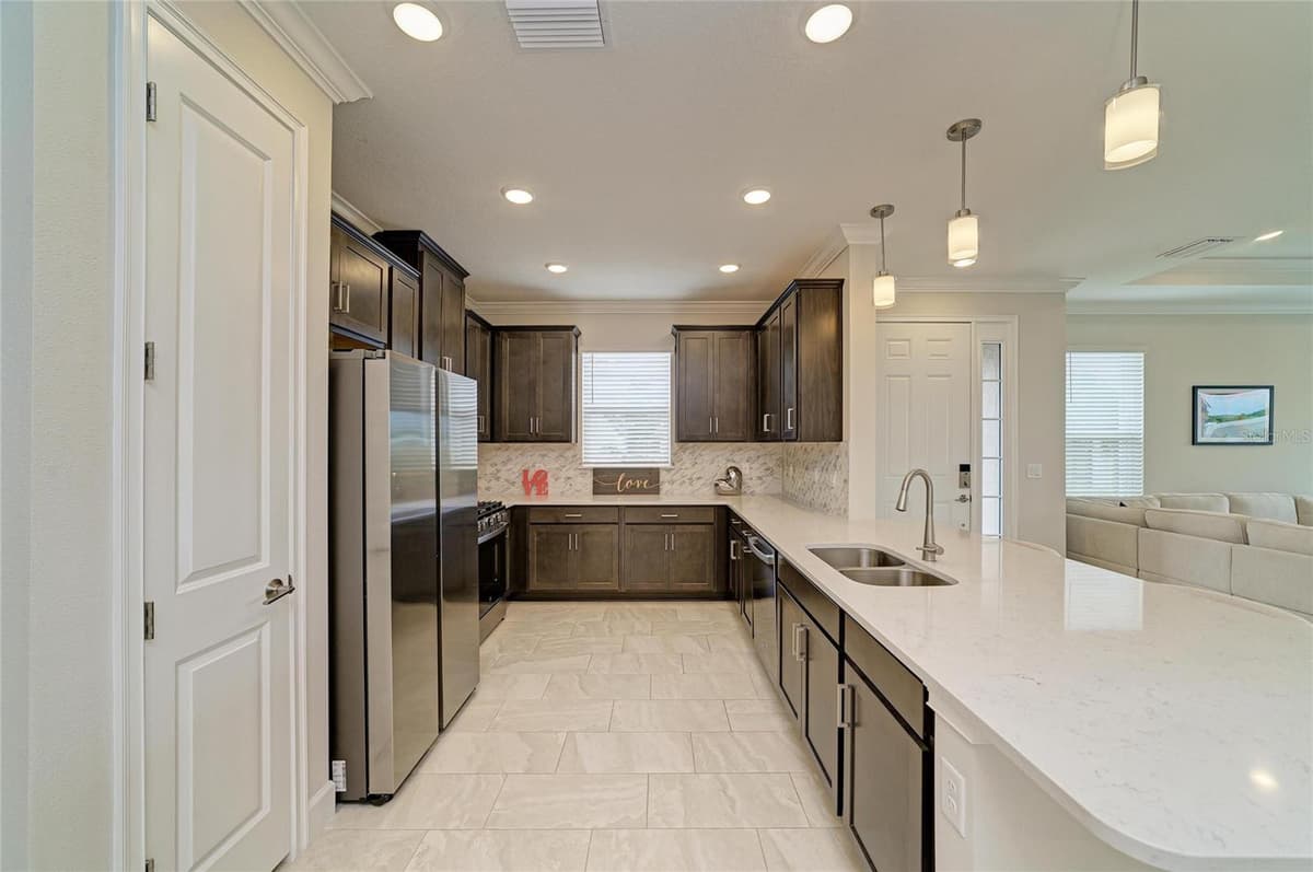 16112 ISOLA PLACE — photo 9 of 56