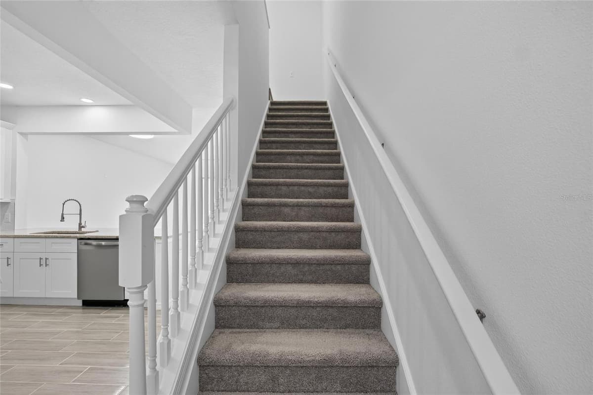 4746 POND RIDGE DRIVE — photo 12 of 30