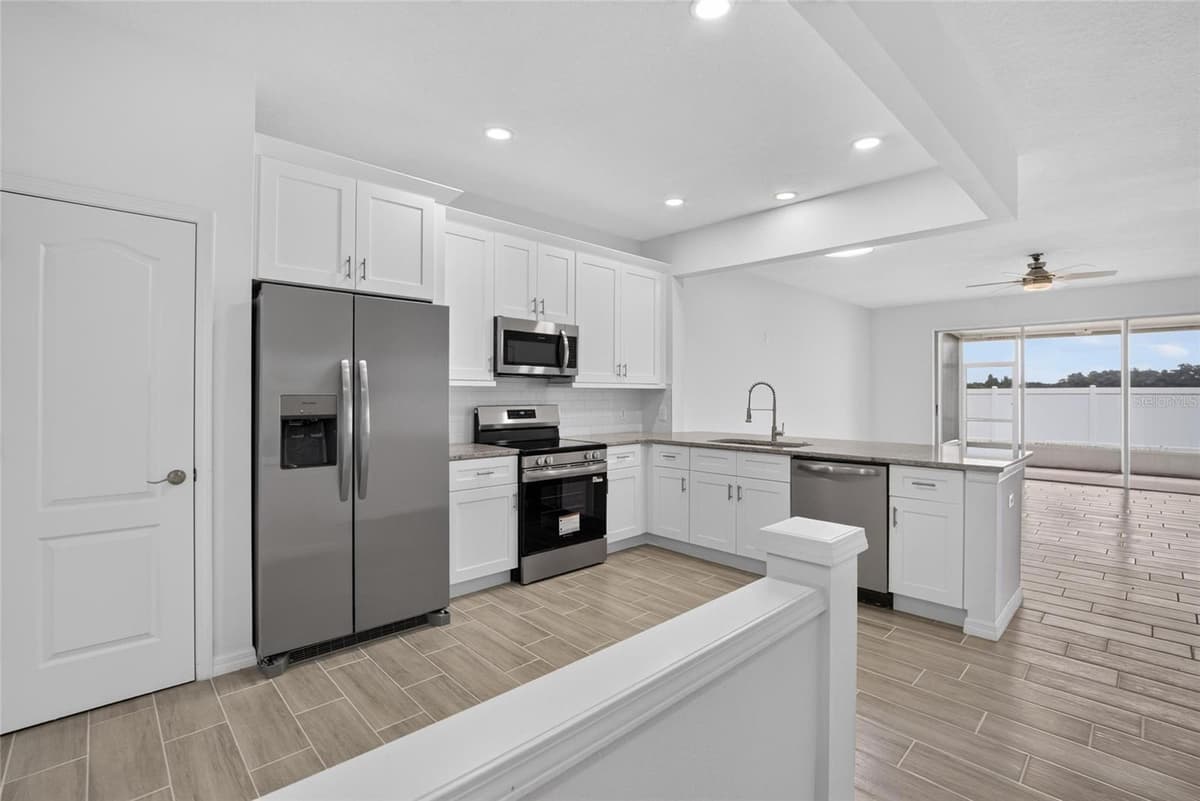 4746 POND RIDGE DRIVE — photo 10 of 30