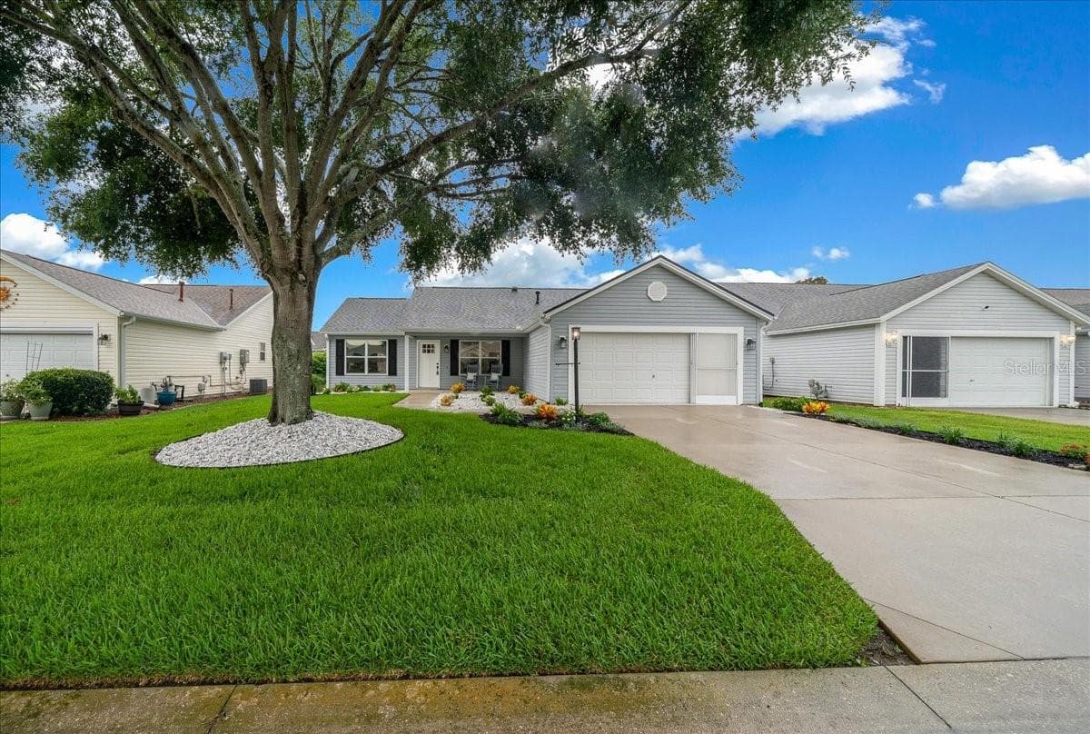 3048 GLENWOOD PLACE — photo 3 of 87