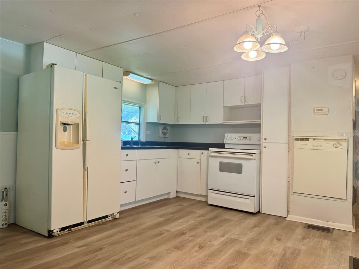 00 FREMONT LANE — photo 5 of 47
