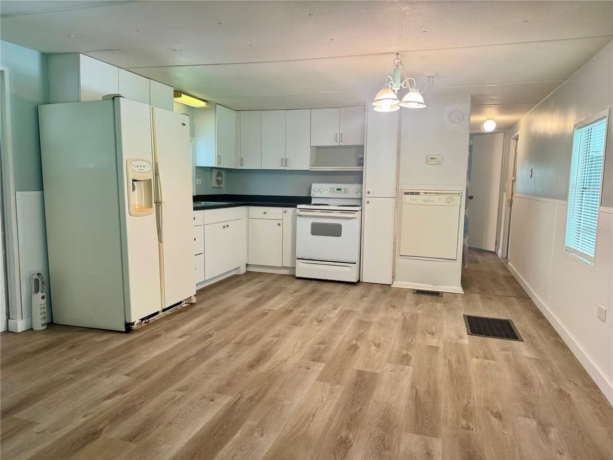 00 FREMONT LANE — photo 13 of 47