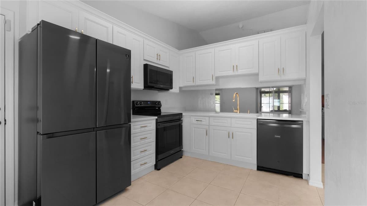 3744 GATEWOOD DRIVE — photo 5 of 26