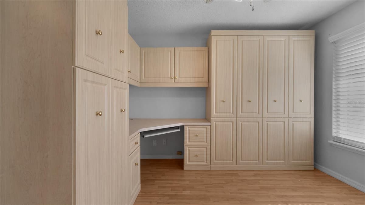 3744 GATEWOOD DRIVE — photo 15 of 26