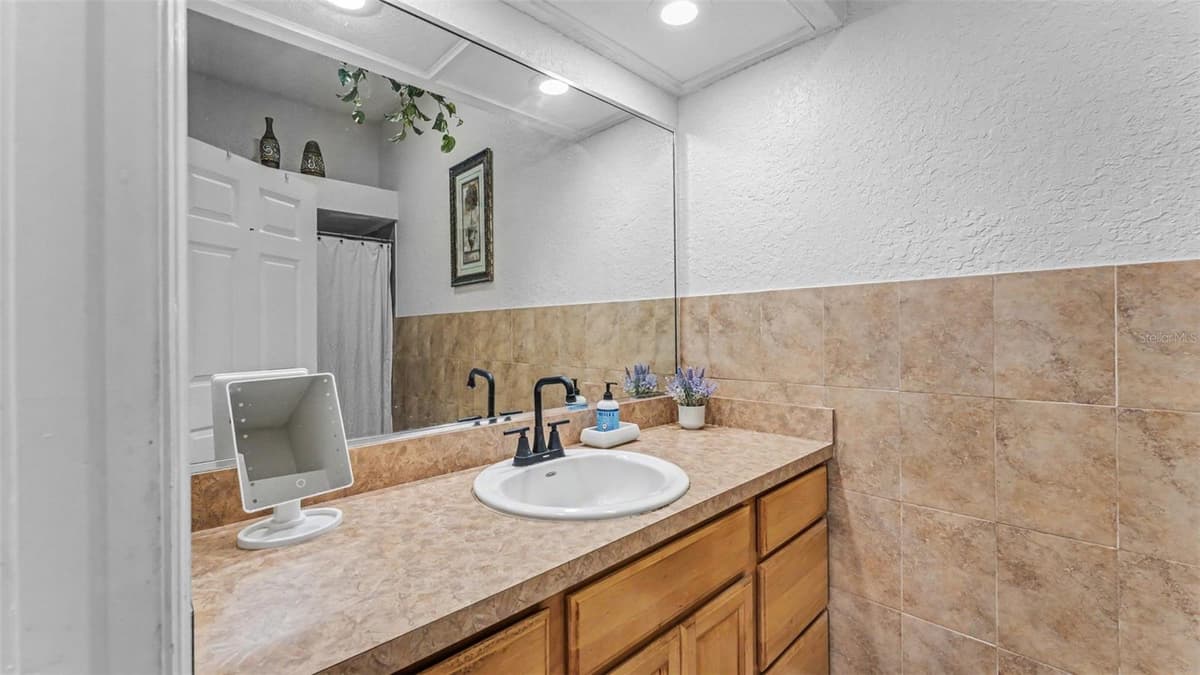 6726 HARTSWORTH DRIVE — photo 55 of 75