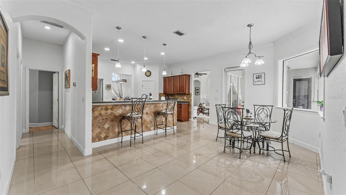 6726 HARTSWORTH DRIVE — photo 27 of 75
