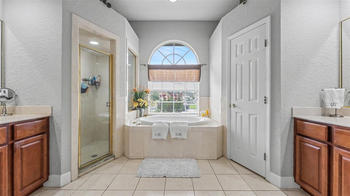 6726 HARTSWORTH DRIVE — photo 38 of 75