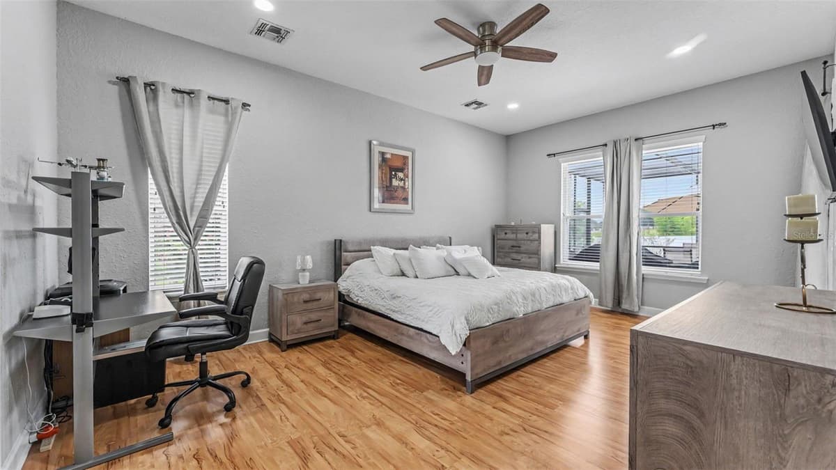 6726 HARTSWORTH DRIVE — photo 34 of 75