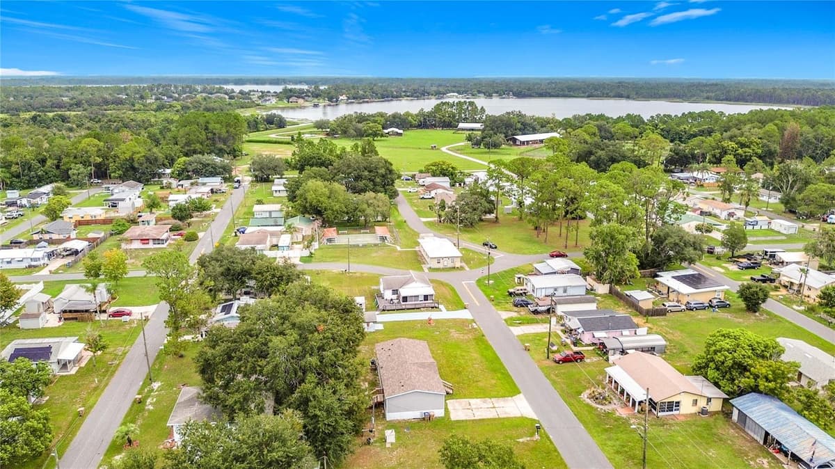 1626 TARPON BOULEVARD — photo 41 of 43