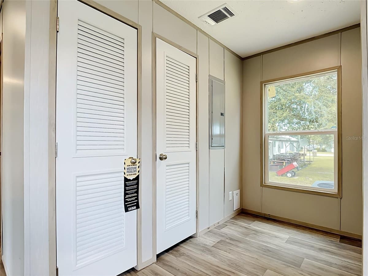 1626 TARPON BOULEVARD — photo 30 of 43