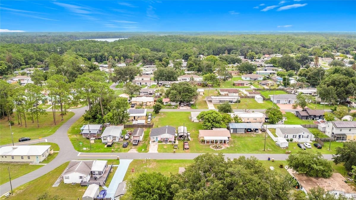 1626 TARPON BOULEVARD — photo 40 of 43