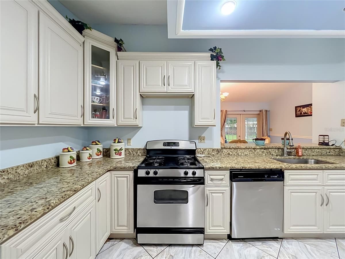 9216 AMITY COURT — photo 26 of 80