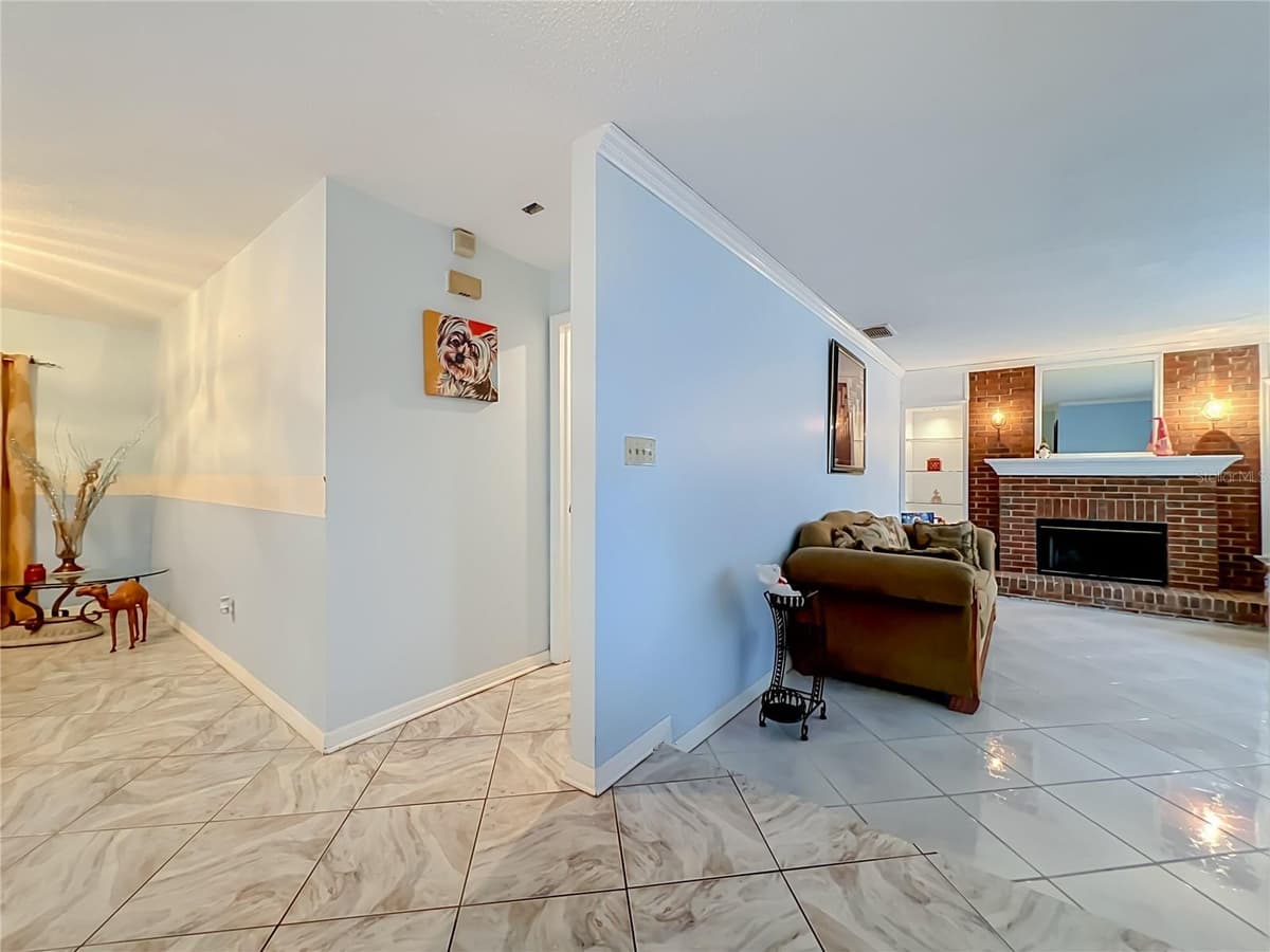 9216 AMITY COURT — photo 10 of 80