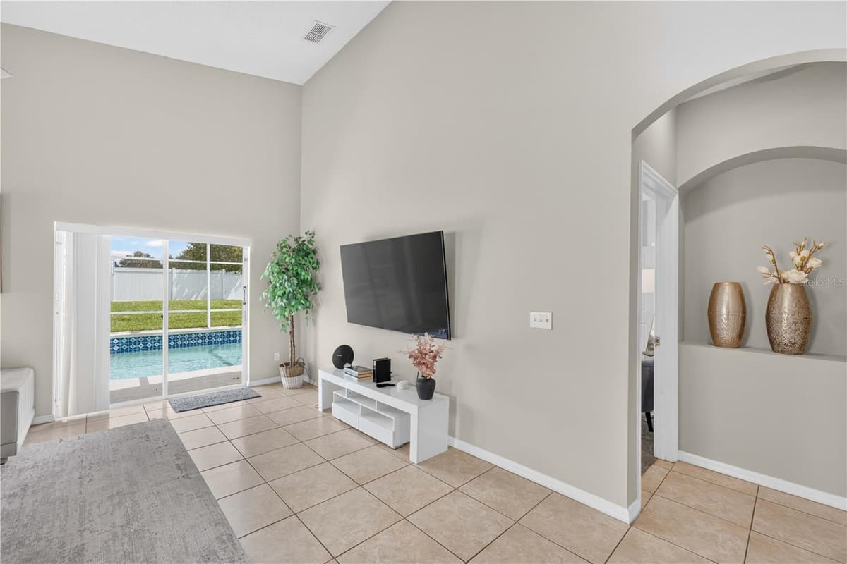 706 LOCKBREEZE DRIVE — photo 34 of 78