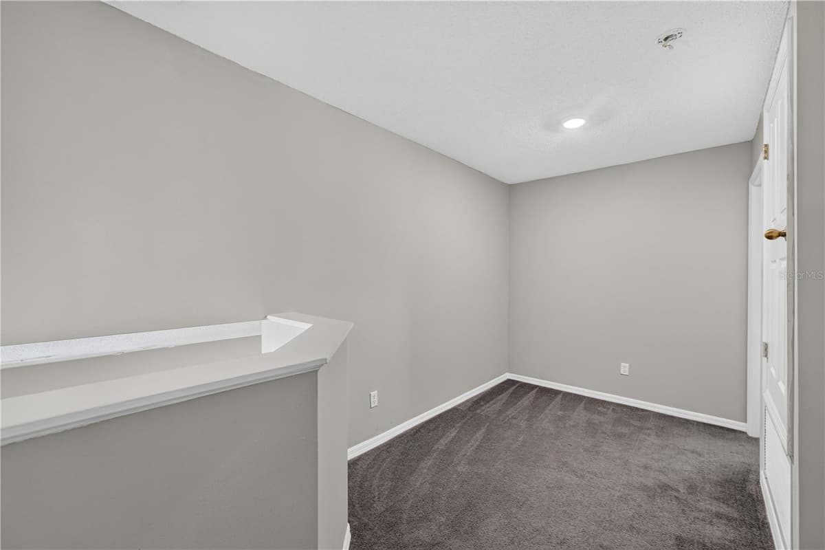 706 LOCKBREEZE DRIVE — photo 13 of 78