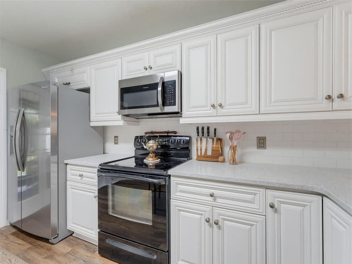 5100 BURCHETTE ROAD — photo 32 of 98