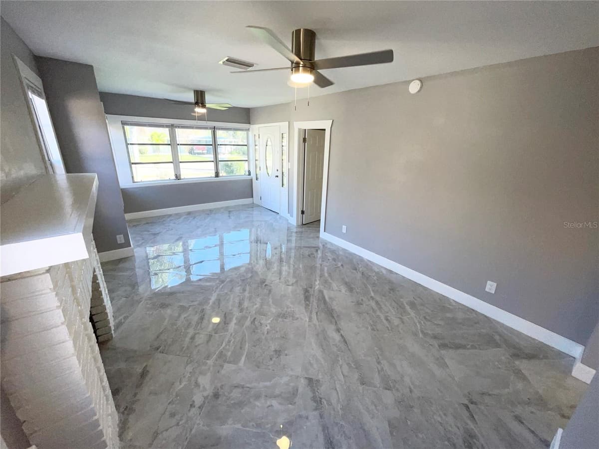 2525 37TH STREET — photo 7 of 22