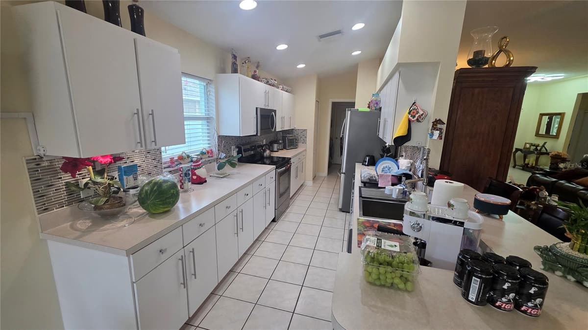9708 WHITE BARN WAY — photo 16 of 32
