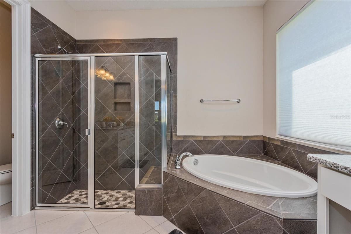 8222 TOPSAIL PLACE — photo 21 of 52