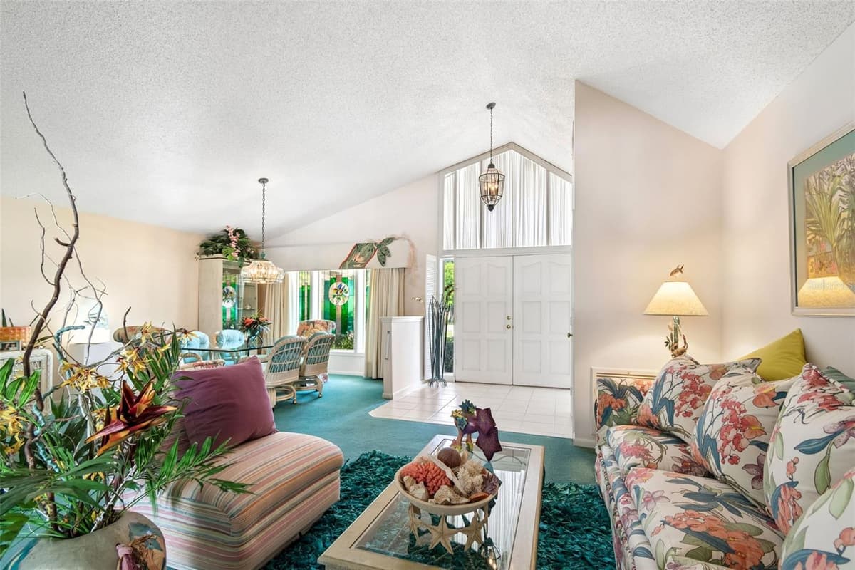 2364 VIOLET PL — photo 6 of 39