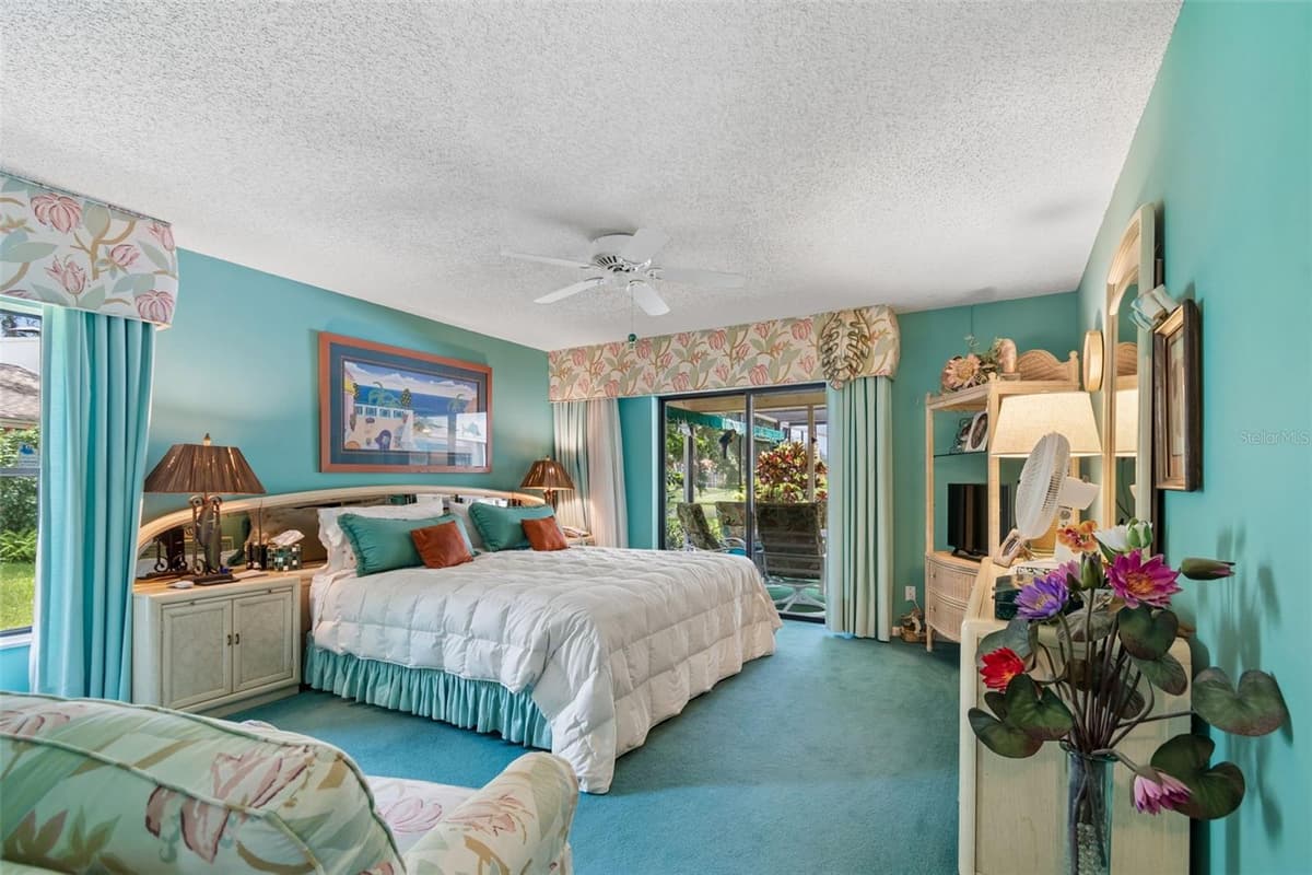 2364 VIOLET PL — photo 15 of 39