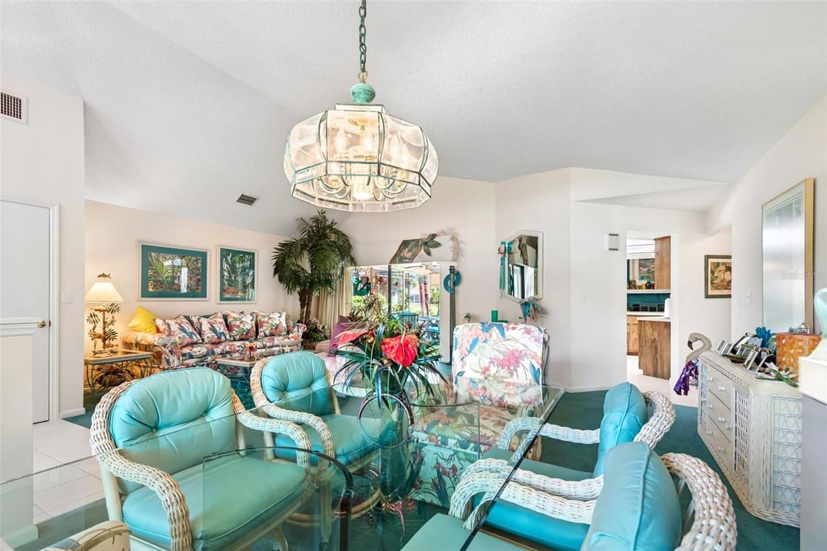 2364 VIOLET PL — photo 7 of 39