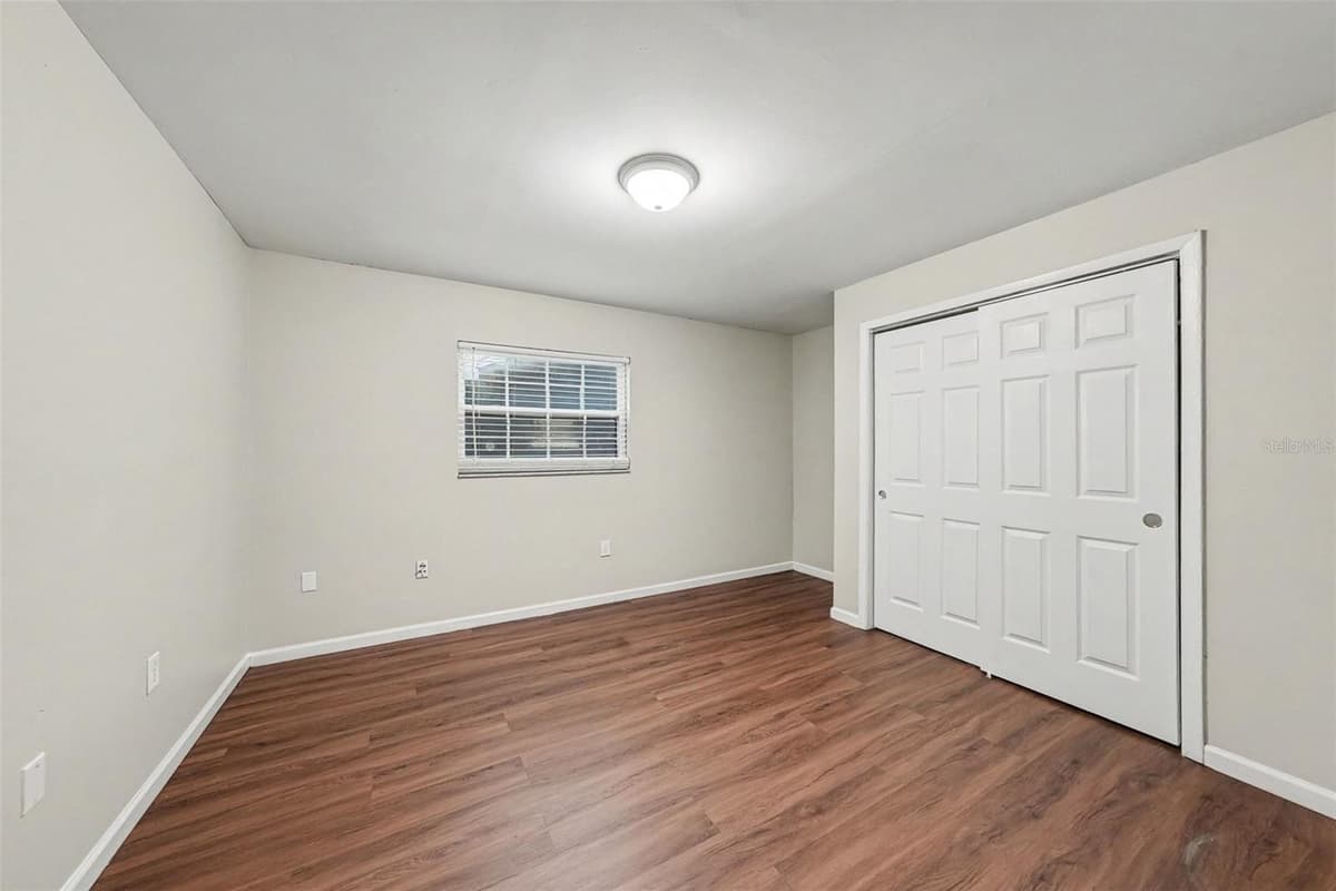 7623 BRAMBLEWOOD DRIVE — photo 11 of 14