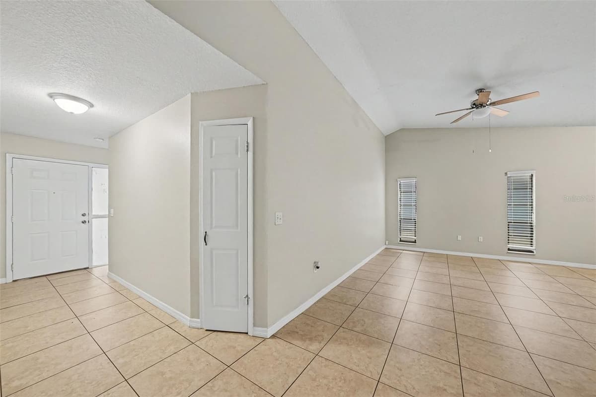 7623 BRAMBLEWOOD DRIVE — photo 2 of 14