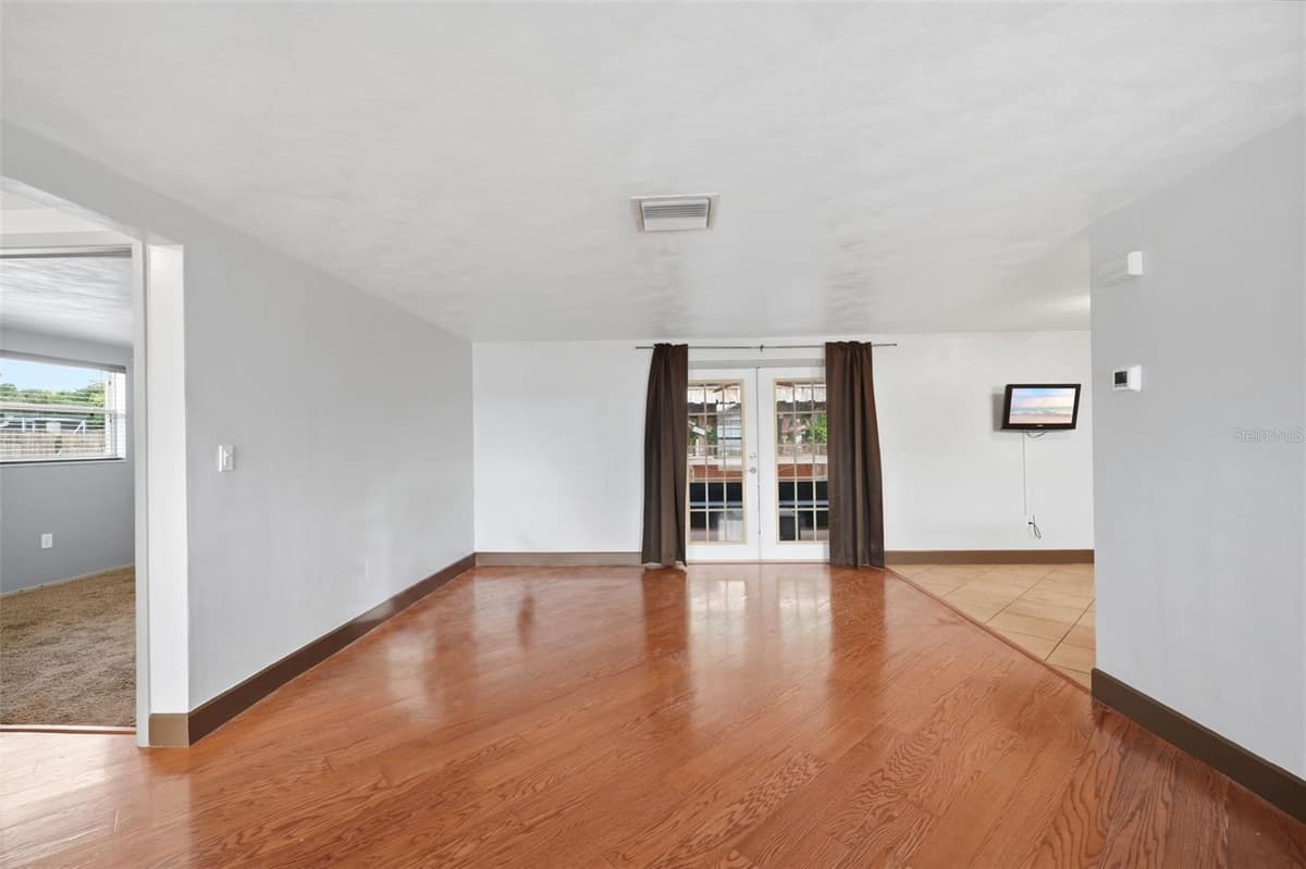 11105 ARECA DRIVE — photo 33 of 39