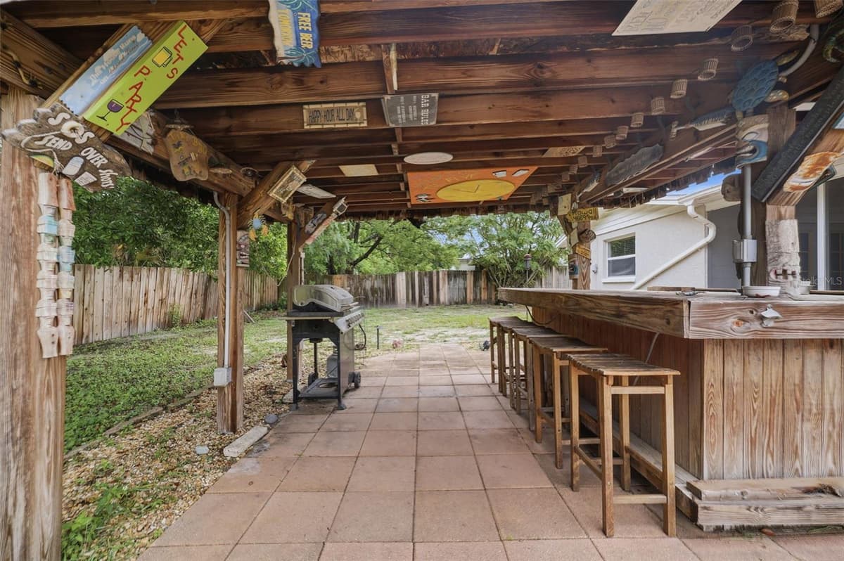 11105 ARECA DRIVE — photo 24 of 39