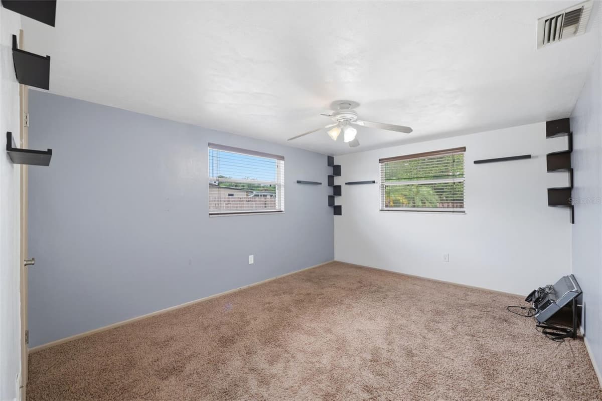 11105 ARECA DRIVE — photo 17 of 39