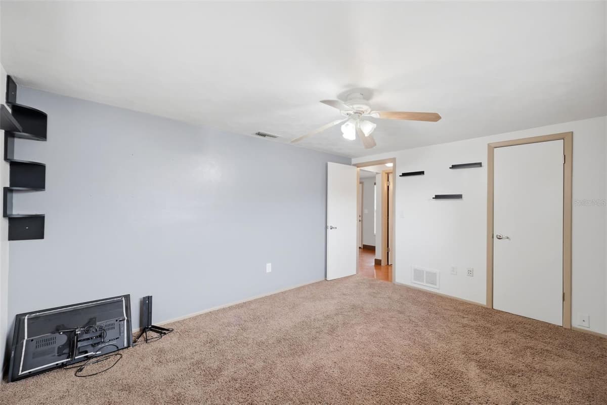 11105 ARECA DRIVE — photo 38 of 39