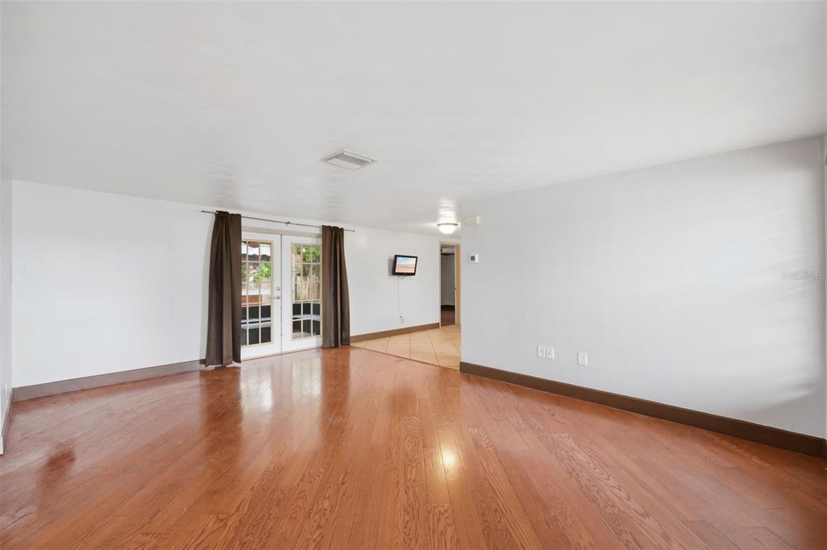 11105 ARECA DRIVE — photo 34 of 39