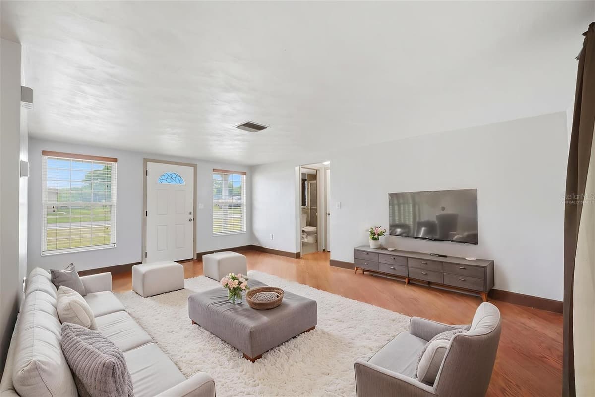 11105 ARECA DRIVE — photo 8 of 39
