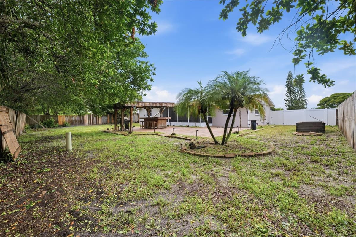 11105 ARECA DRIVE — photo 27 of 39