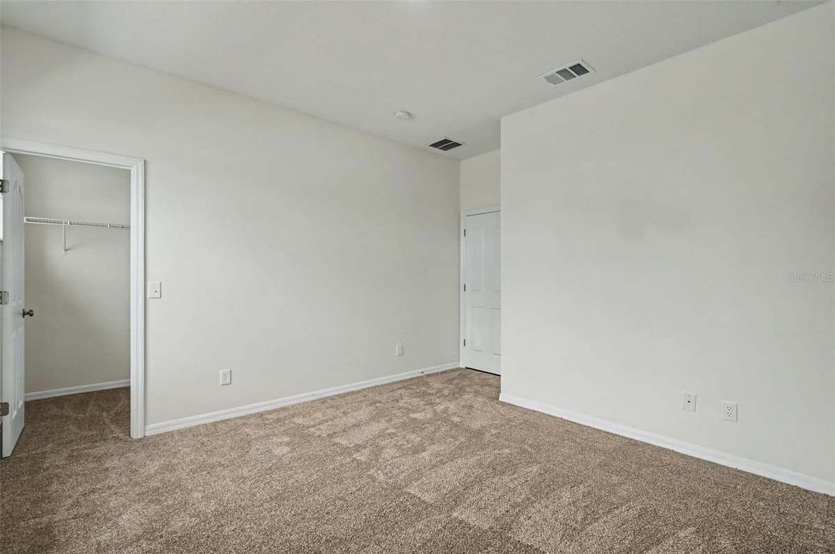 4542 GALLBERRY COURT — photo 5 of 16