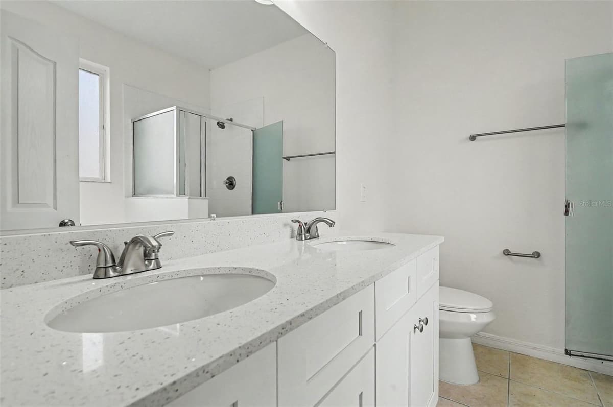 4542 GALLBERRY COURT — photo 8 of 16