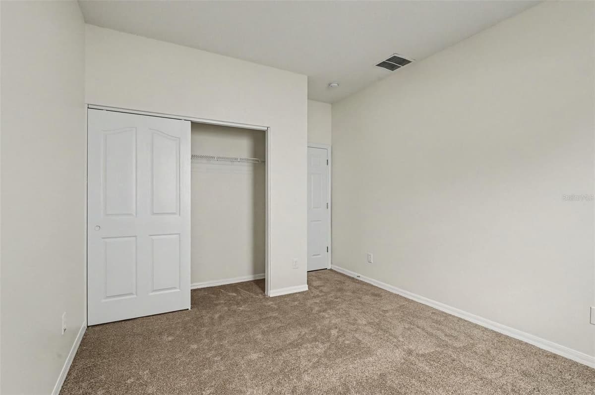 4542 GALLBERRY COURT — photo 11 of 16