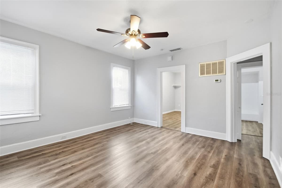 3745 16TH AVENUE — photo 37 of 51