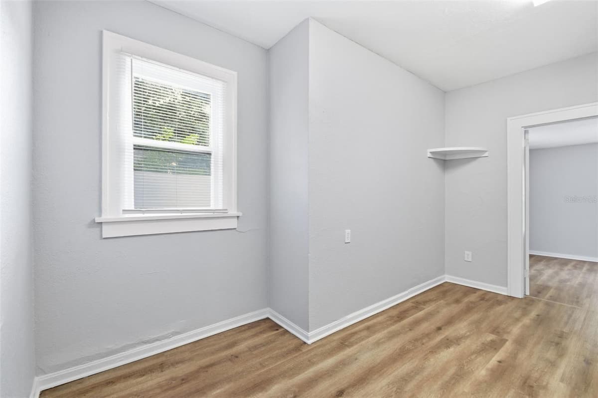 3745 16TH AVENUE — photo 32 of 51