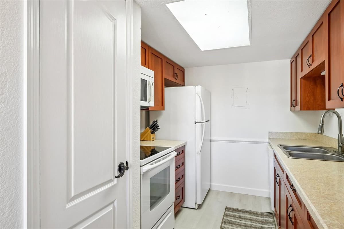 8911 BLIND PASS ROAD — photo 13 of 53