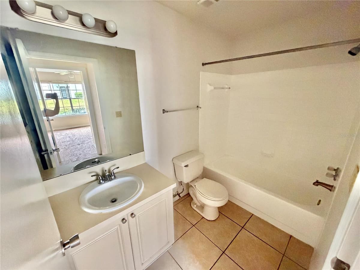 2550 ALAFAYA TRAIL — photo 12 of 18