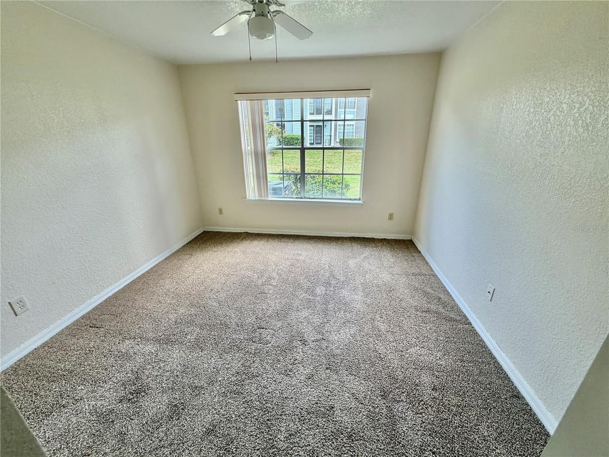 2550 ALAFAYA TRAIL — photo 9 of 18