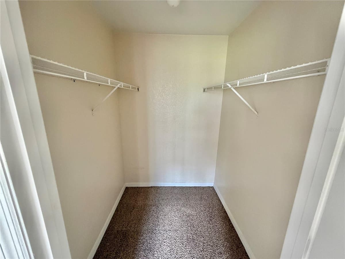 2550 ALAFAYA TRAIL — photo 11 of 18