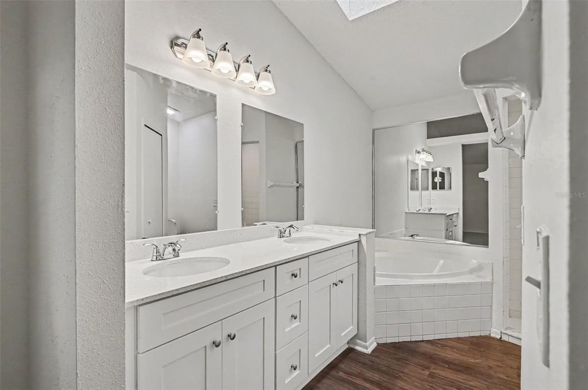317 MCCOY VILLAGE COURT — photo 10 of 15