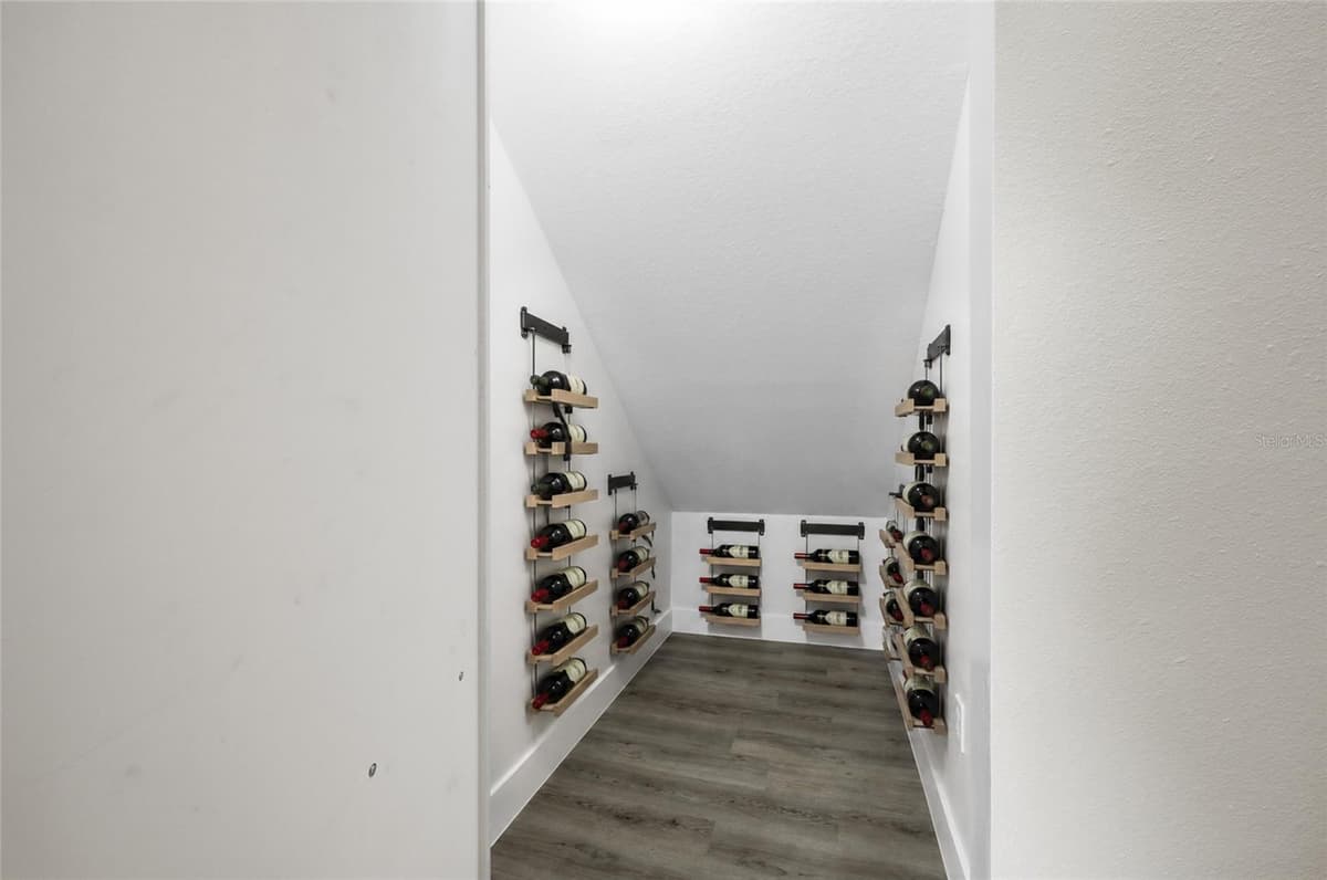 351 WILDMERE AVENUE — photo 47 of 64