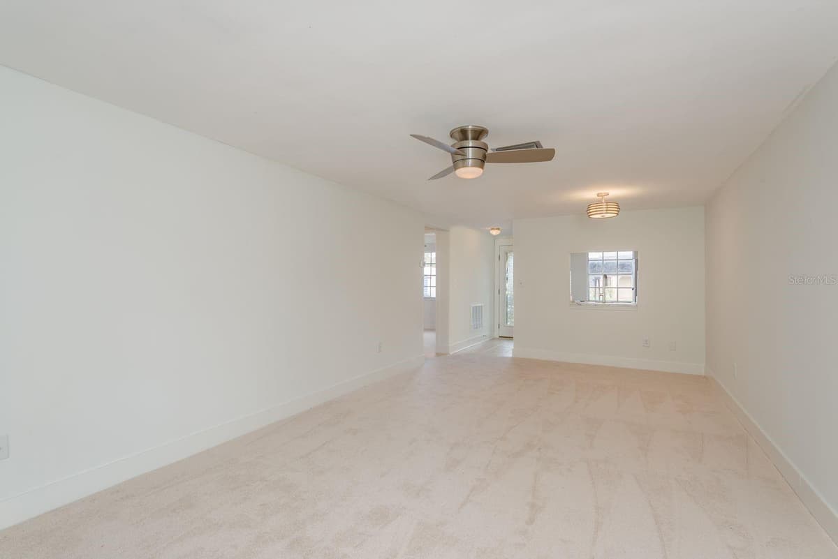 4347 RUSTIC DRIVE — photo 9 of 32