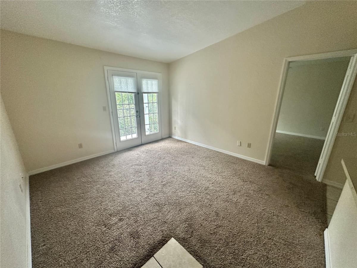 2550 ALAFAYA TRAIL — photo 3 of 16