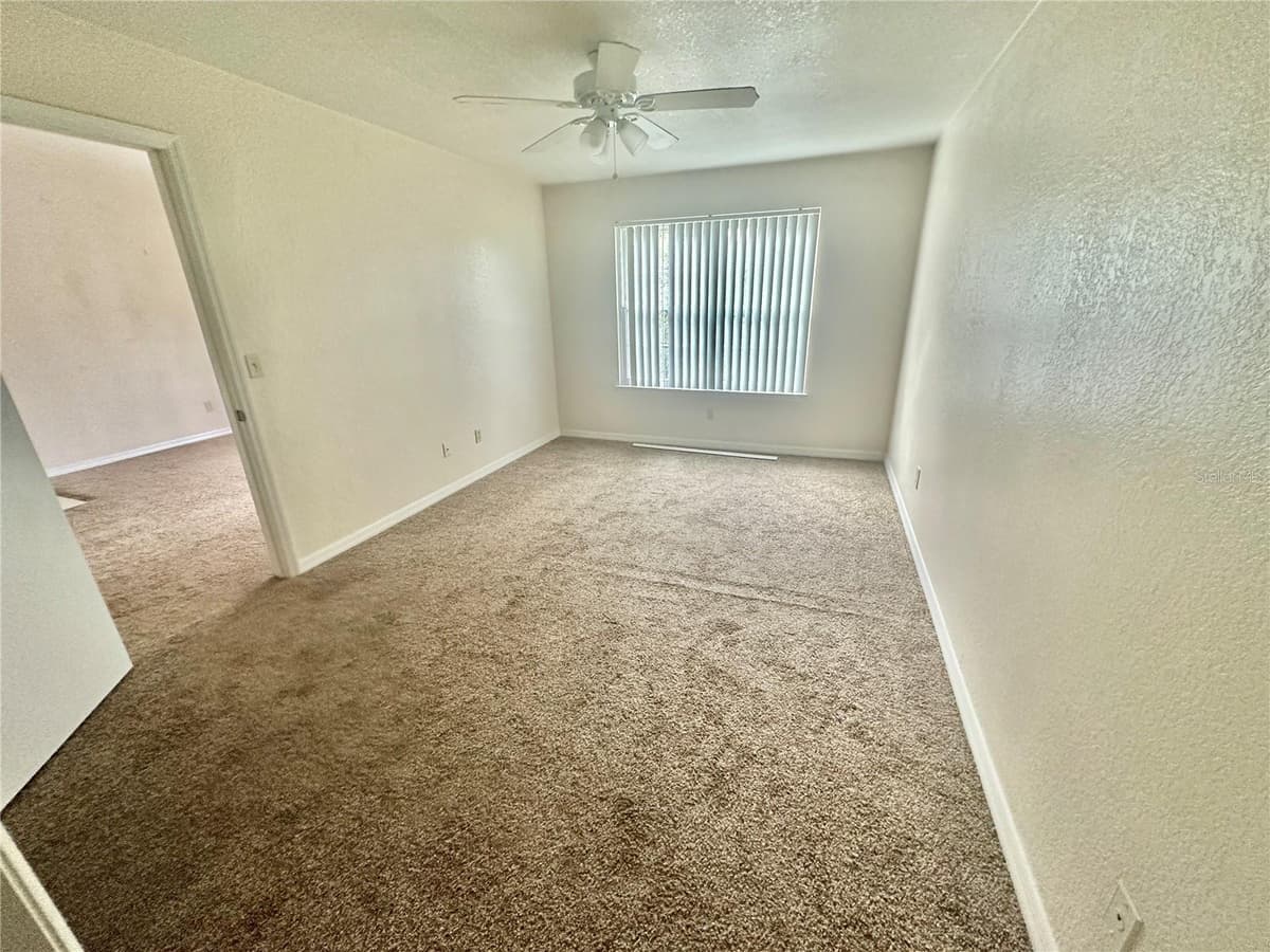 2550 ALAFAYA TRAIL — photo 9 of 16
